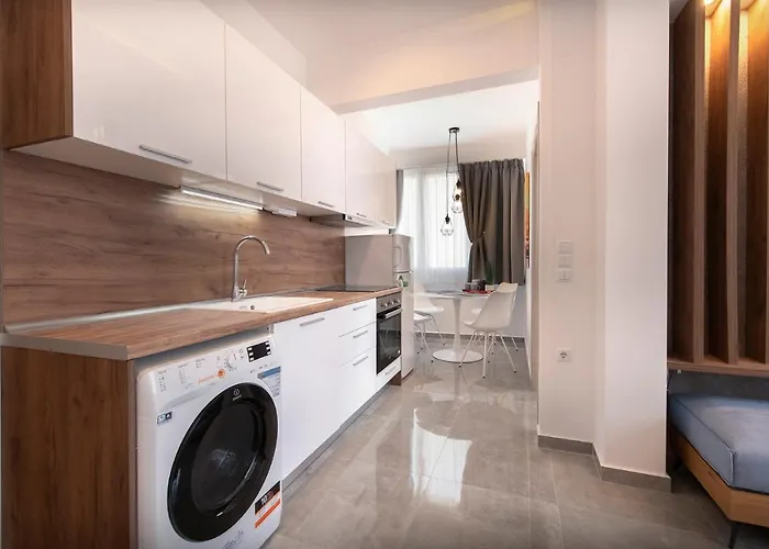 J Villara's Luxury Thessaloníki