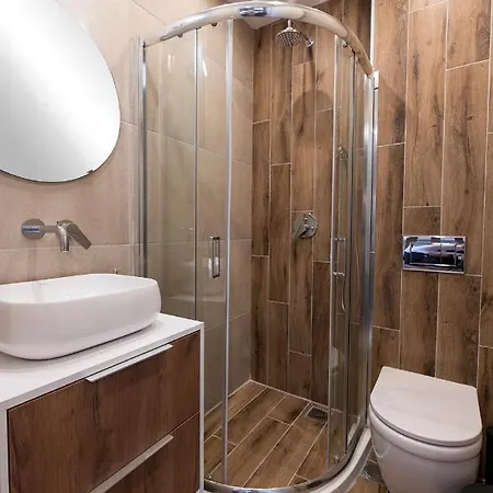 J Villara's Luxury