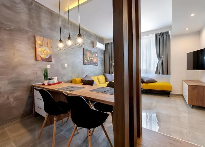 J Villara's Luxury Appartamento Salonicco