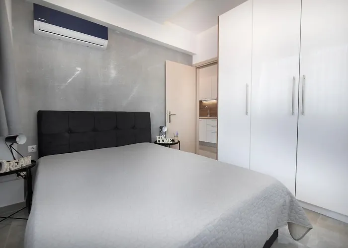 J Villara's Luxury