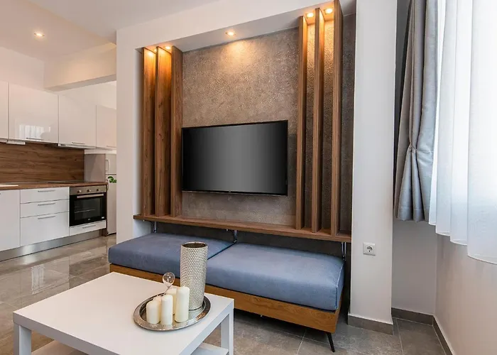 J Villara's Luxury Salonic